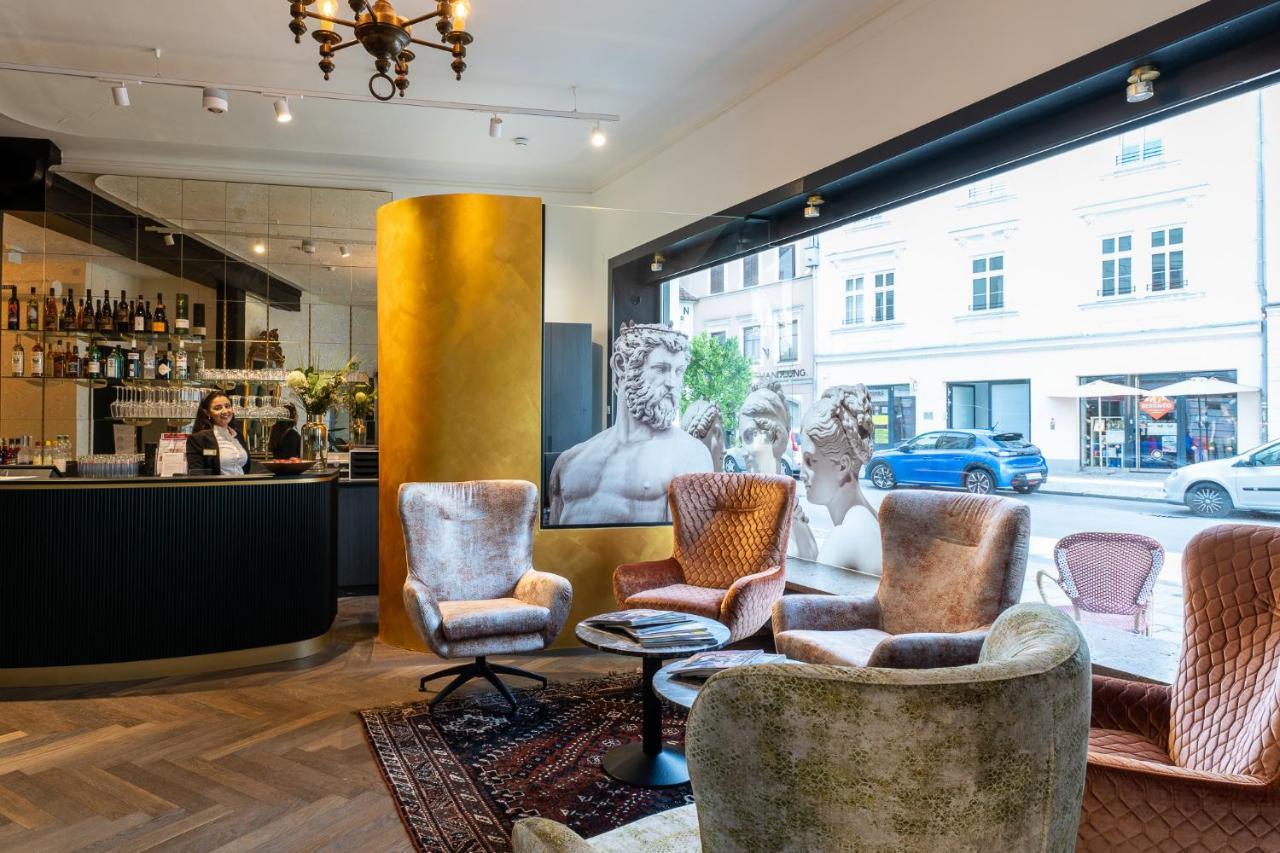 Amedia Plaza Wels, Trademark Collection By Wyndham Bagian luar foto